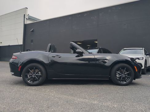Certified 2024 MAZDA MX-5 Miata Sport image 2