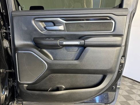 Used 2019 RAM 1500 Laramie AWD/4WD image 42