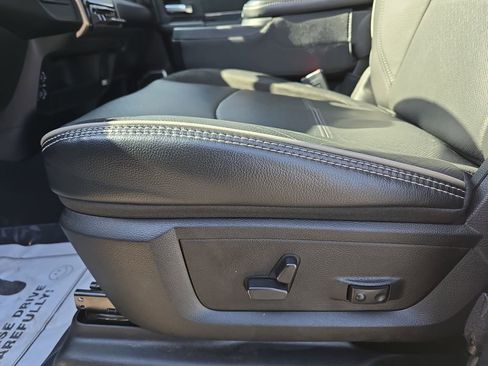 Used 2024 RAM 2500 Laramie w/ Safety Group image 32