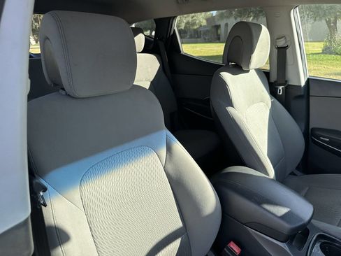 Used 2018 Hyundai Santa Fe Sport image 22