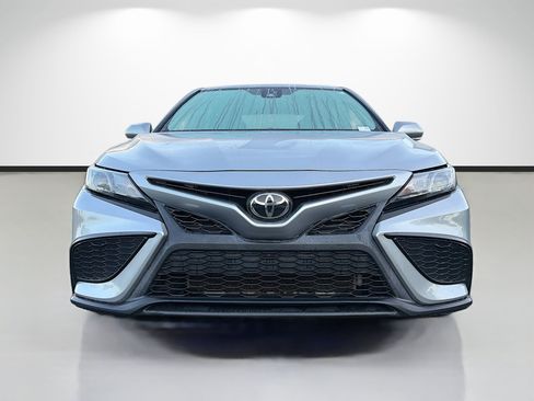 Used 2023 Toyota Camry SE FWD image 8