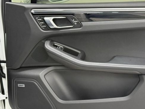 Used 2022 Porsche Macan S w/ Premium Package Plus AWD/4WD image 33