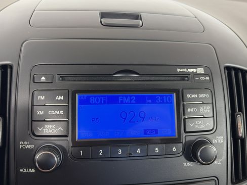 Used 2012 Hyundai Elantra GLS FWD image 19
