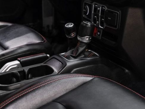 Used 2020 Jeep Wrangler Unlimited Rubicon AWD/4WD image 57