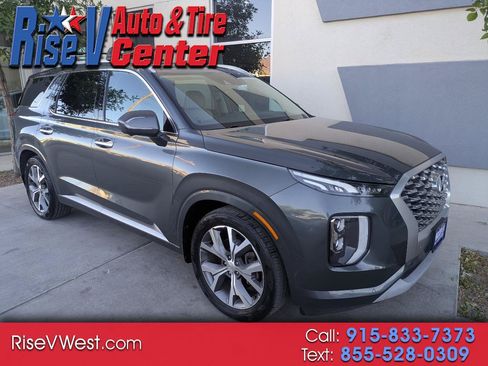 Used 2022 Hyundai Palisade Limited w/ Winter Package FWD image 1