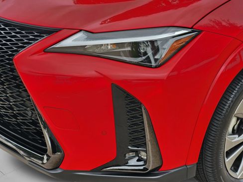 Used 2025 Lexus UX 300h FWD image 34