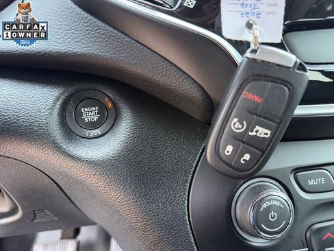 Certified 2022 Jeep Cherokee Limited AWD/4WD image 29