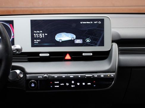 Used 2024 Hyundai Ioniq 5 SEL image 17