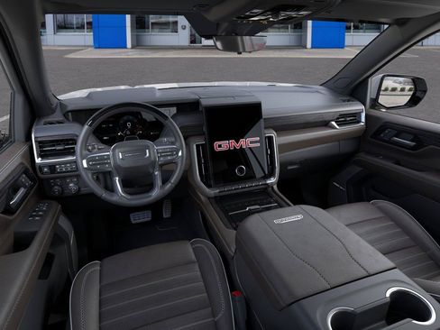 New 2026 GMC Yukon Denali Ultimate w/ LPO, Floor Liner Package AWD/4WD image 8