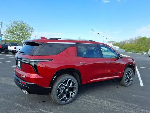 New 2026 Chevrolet Traverse High Country AWD/4WD image 3