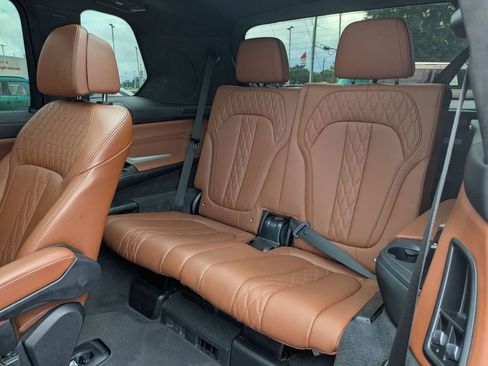 Used 2023 BMW X7 M60i w/ Executive Package AWD/4WD image 31