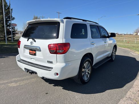 Used 2016 Toyota Sequoia Limited AWD/4WD image 5