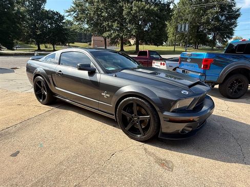 Used 2009 Ford Mustang Shelby GT500 RWD image 4