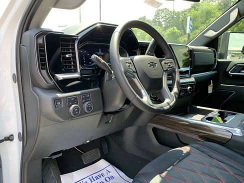 New 2025 Chevrolet Silverado 2500 LT w/ Trail Boss Package image 19