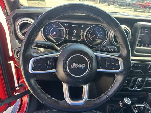 Used 2020 Jeep Wrangler Unlimited Sahara w/ LED Lighting Group AWD/4WD image 21