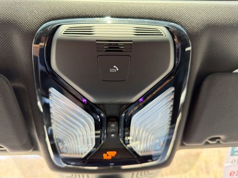 Used 2019 BMW 530i xDrive w/ Convenience Package image 24