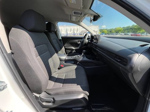 Used 2026 Honda HR-V LX image 32