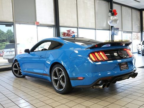 Used 2023 Ford Mustang GT Premium w/ Equipment Group 401A RWD image 4