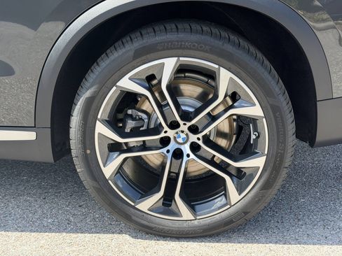 New 2026 BMW X5 xDrive50e w/ Executive Package AWD/4WD image 11