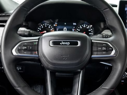 Used 2024 Jeep Compass Latitude AWD/4WD image 13