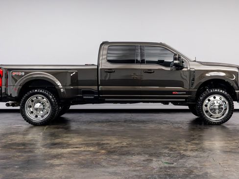 Used 2024 Ford F350 King Ranch w/ Chrome Package AWD/4WD image 22