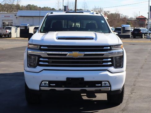 Used 2020 Chevrolet Silverado 2500 High Country w/ Technology Package image 10