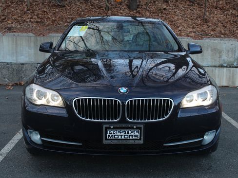 Used 2012 BMW 528i xDrive 528i xDrive Sedan 4D image 3