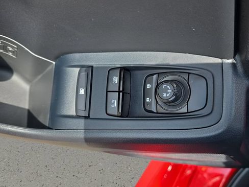 Used 2025 Toyota GR86 Premium RWD image 27