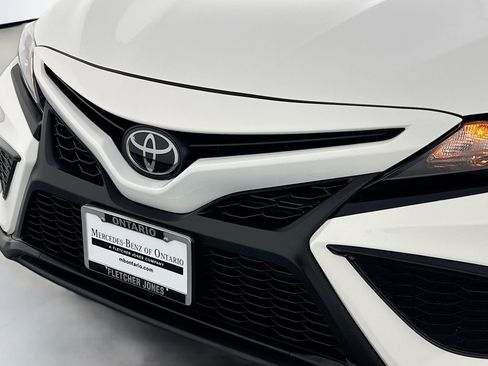 Used 2024 Toyota Camry SE FWD image 13