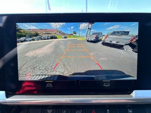 Used 2025 Chevrolet Silverado 2500 LT w/ Convenience Package AWD/4WD image 33