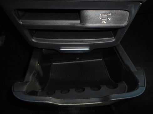 New 2026 Chrysler Pacifica Select FWD image 15