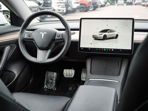 Used 2023 Tesla Model 3 Performance AWD/4WD image 31