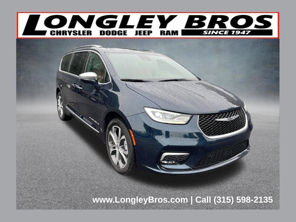 Used 2024 Chrysler Pacifica Pinnacle AWD/4WD image 1
