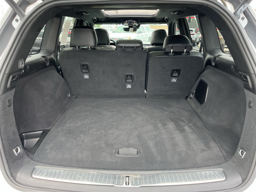 Used 2023 Jeep Grand Cherokee Overland RWD image 38