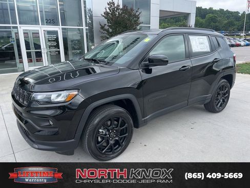 New 2026 Jeep Compass Latitude AWD/4WD image 1