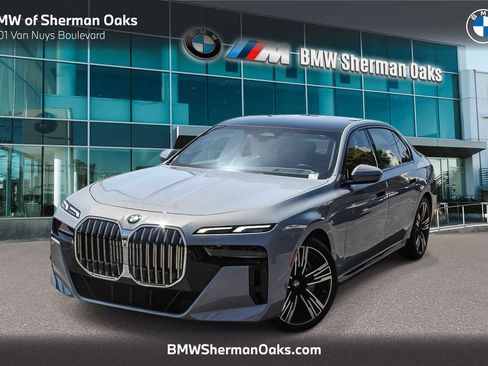Certified 2023 BMW 740i w/ Parking Assistance Package RWD image 1
