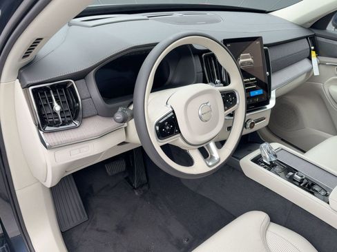 New 2026 Volvo XC90 T8 Ultra w/ Protection Package Premier AWD/4WD image 4