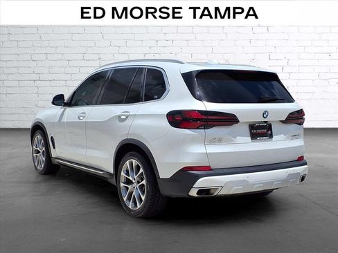 Used 2024 BMW X5 xDrive40i AWD/4WD image 3