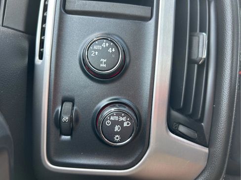 Used 2015 GMC Sierra 1500 SLE w/ SLE Value Package image 15