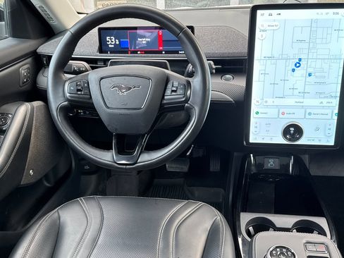 Used 2022 Ford Mustang Mach-E Premium image 13