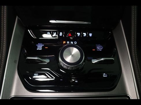 New 2026 Jeep Grand Wagoneer Limited AWD/4WD image 13