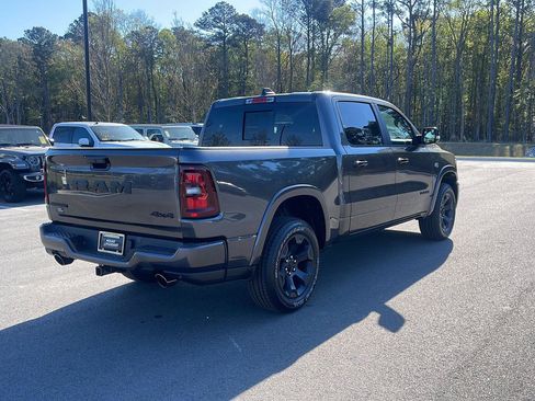 New 2026 RAM 1500 Big Horn w/ Night Edition AWD/4WD image 7