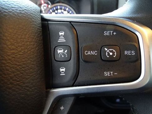 Certified 2025 RAM 2500 Big Horn AWD/4WD image 8