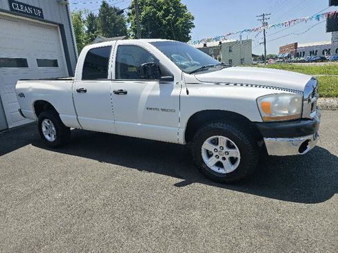 Used 2006 Dodge Ram 1500 Truck ST w/ Trailer Tow Group AWD/4WD image 4