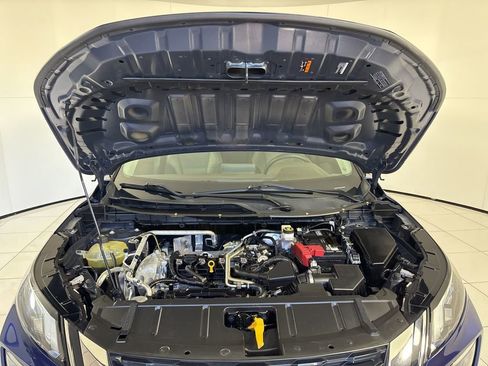 Used 2021 Nissan Rogue SV image 11