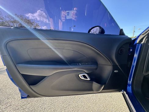 Used 2018 Dodge Challenger R/T Scat Pack w/ Leather Interior Group RWD image 9