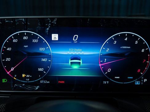 Certified 2025 Mercedes-Benz CLE 300 4MATIC Coupe image 24