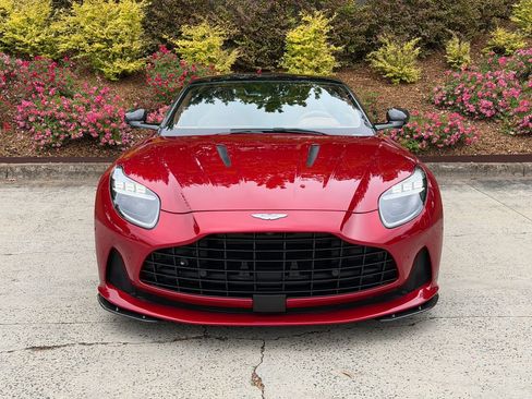 Used 2025 Aston Martin DB12 Coupe RWD image 7