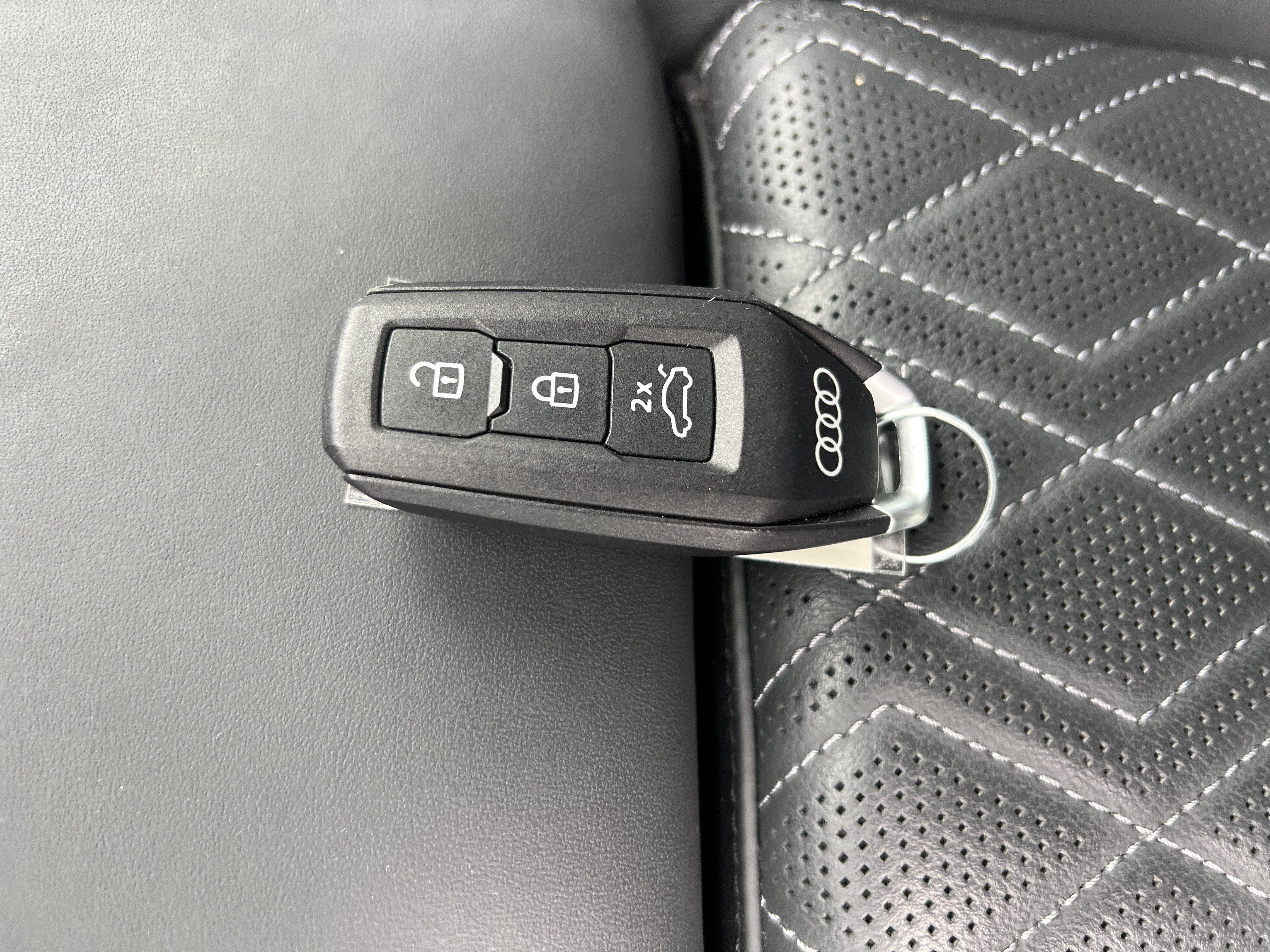 Used 2025 Audi SQ5 Premium Plus AWD/4WD image 35