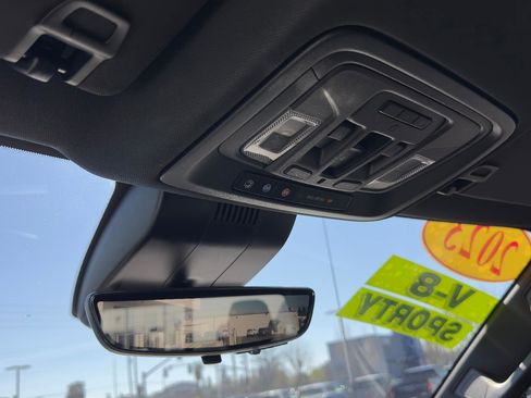 Used 2023 Chevrolet Silverado 1500 ZR2 w/ Technology Package image 18